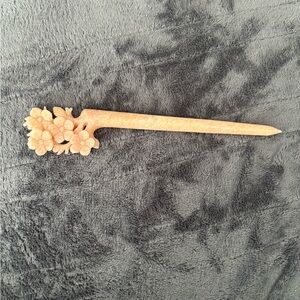 Grade A Floral Jade Hair Pin
